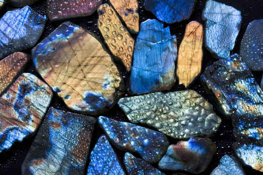 Colorful blue labradorite crystals with magical and metaphysical properties. 