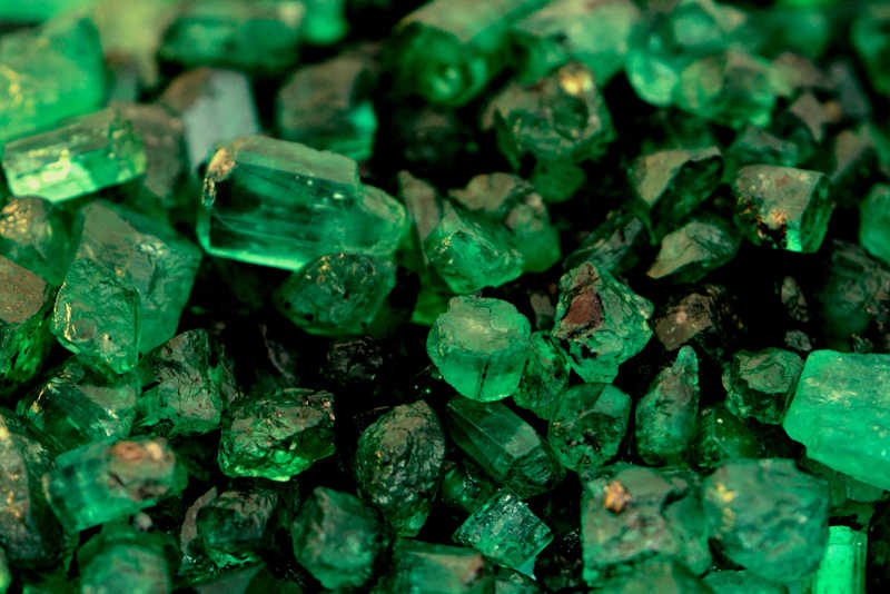 Emerald magical and metaphysical properties.