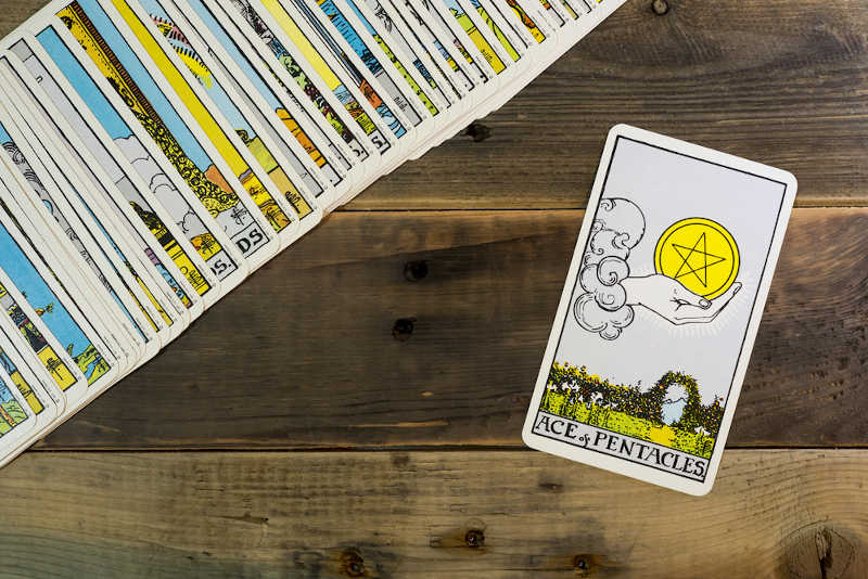 Ace of Pentacles Tarot Card Meaning.