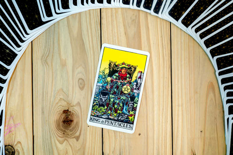 King of Pentacles Tarot Card Meaning.